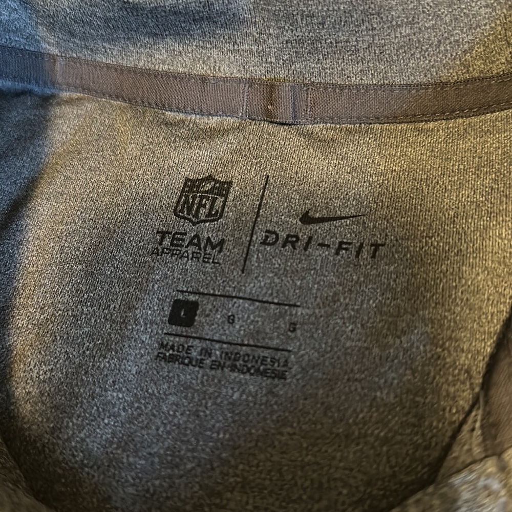Nike Polo - Picture 3 of 6